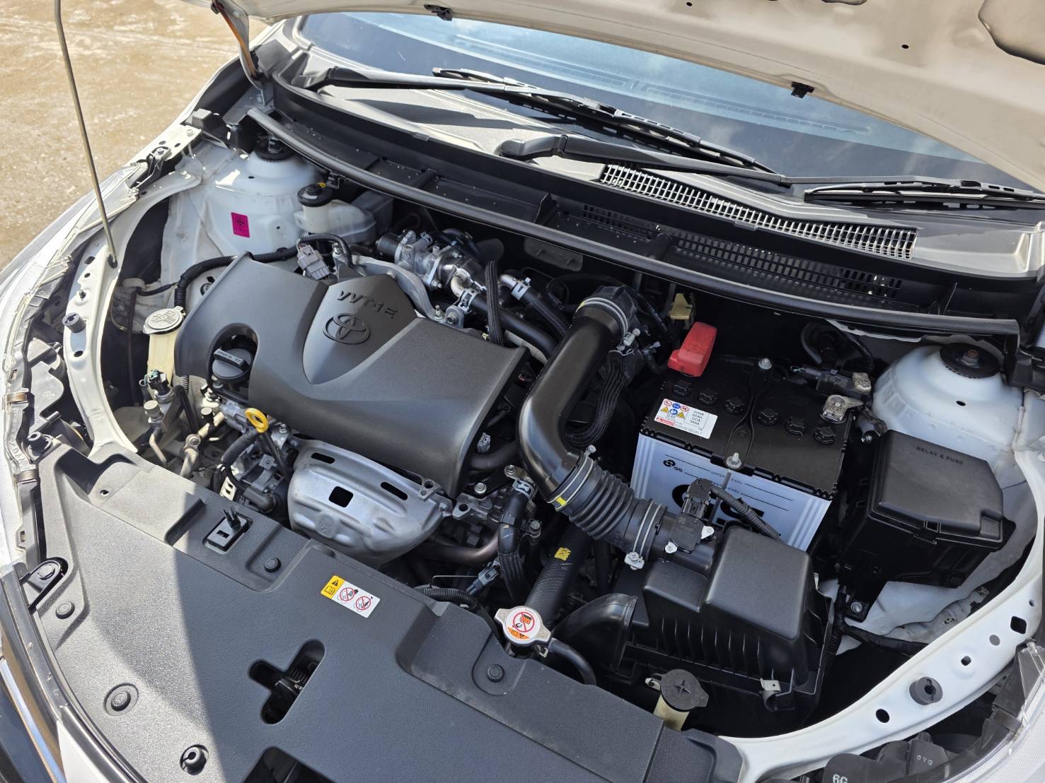 Car image 4