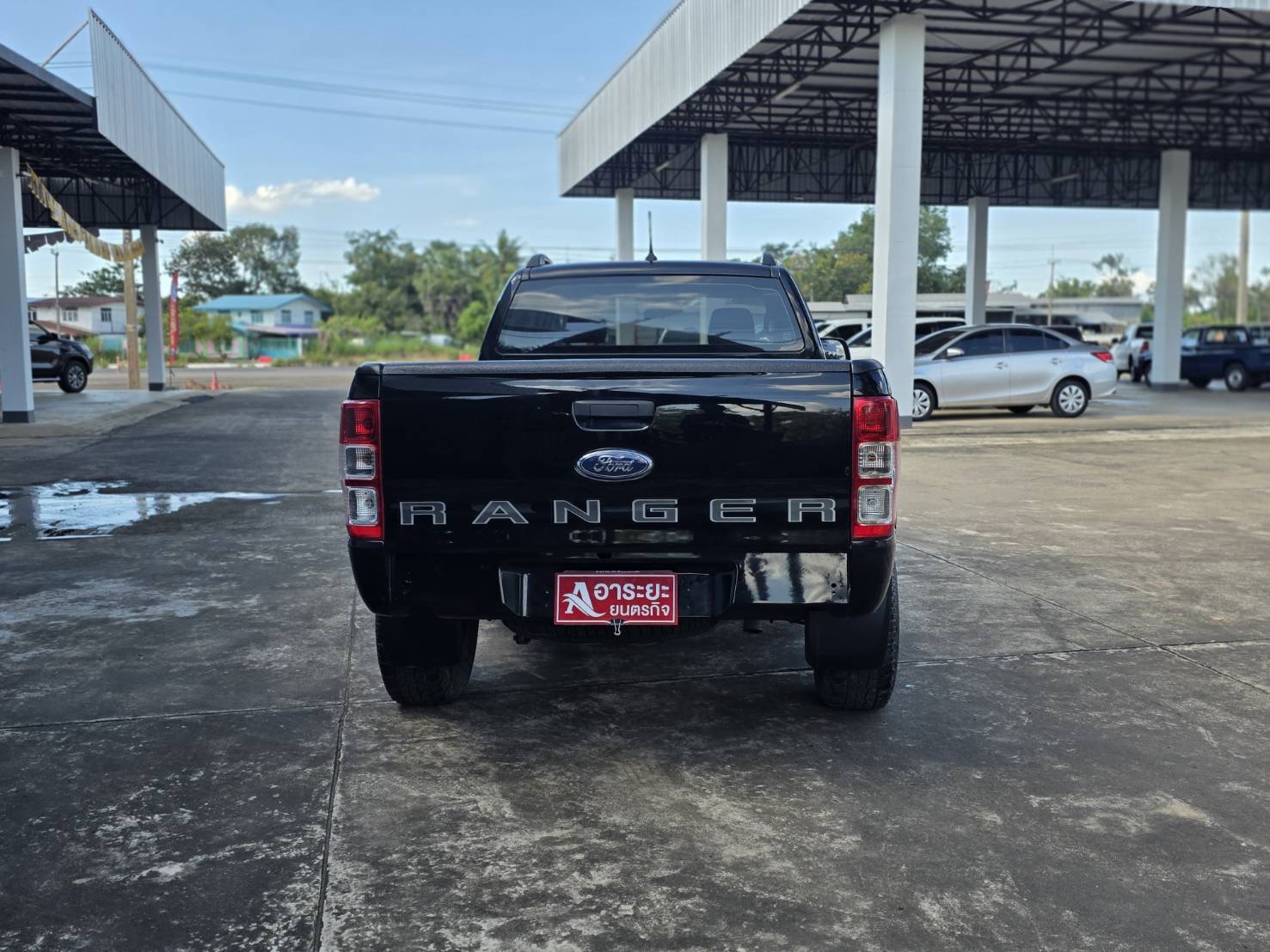Car image 9