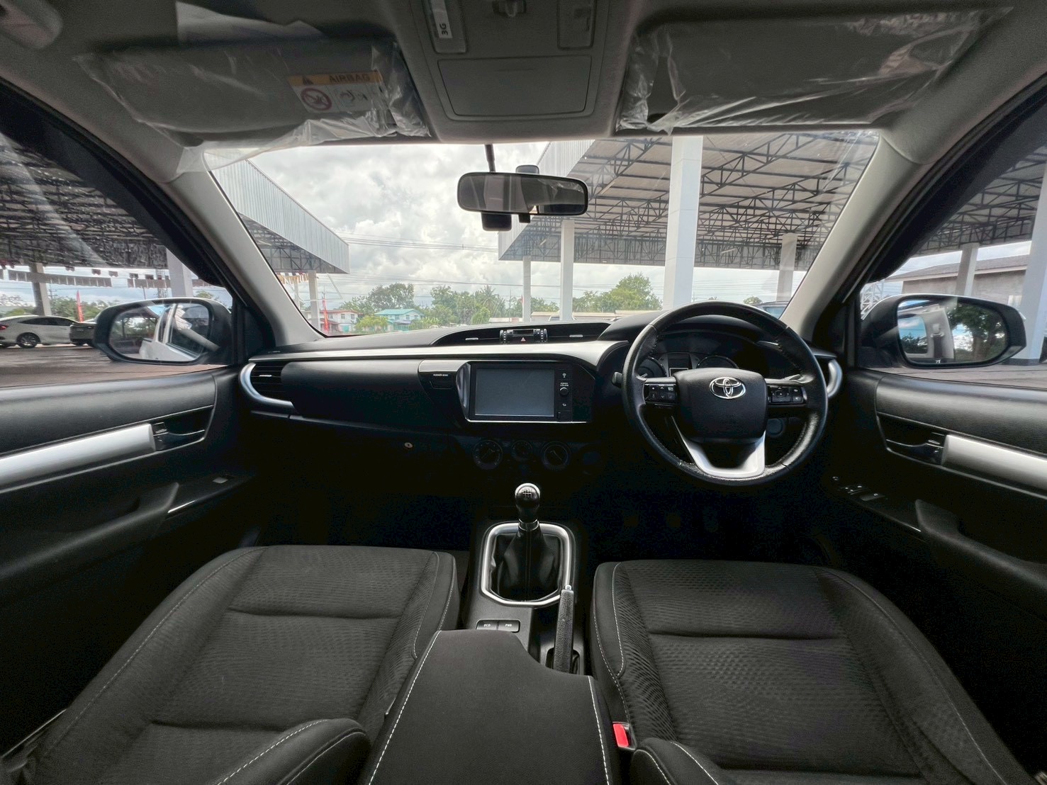 Car image 22