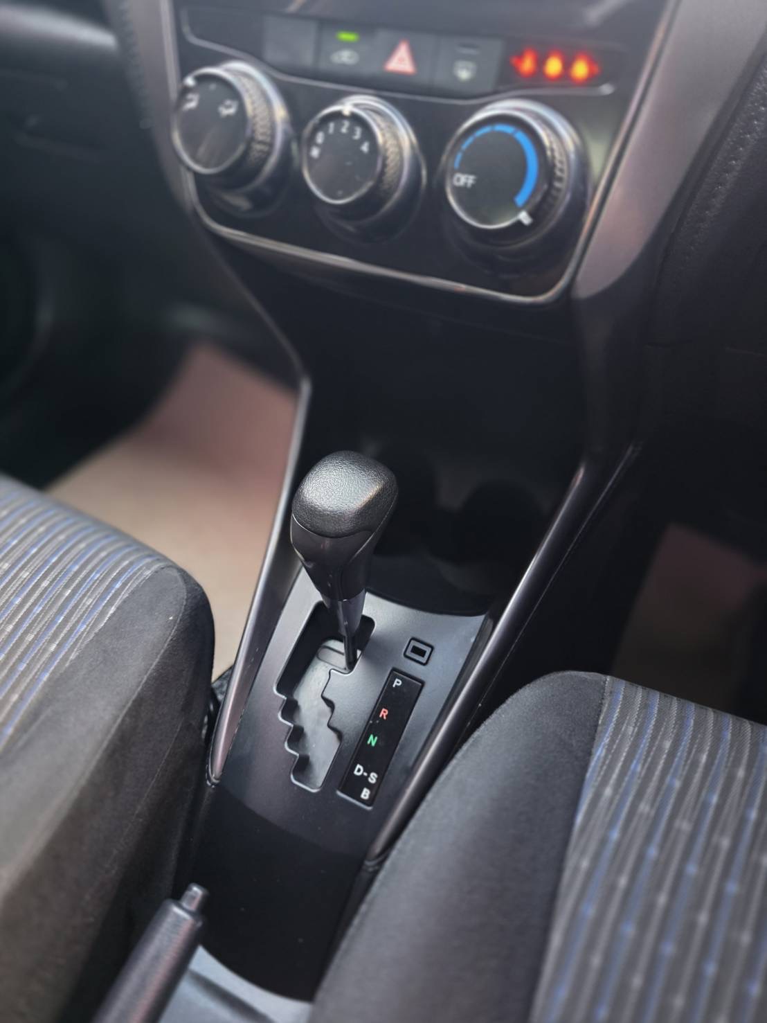 Car image 21