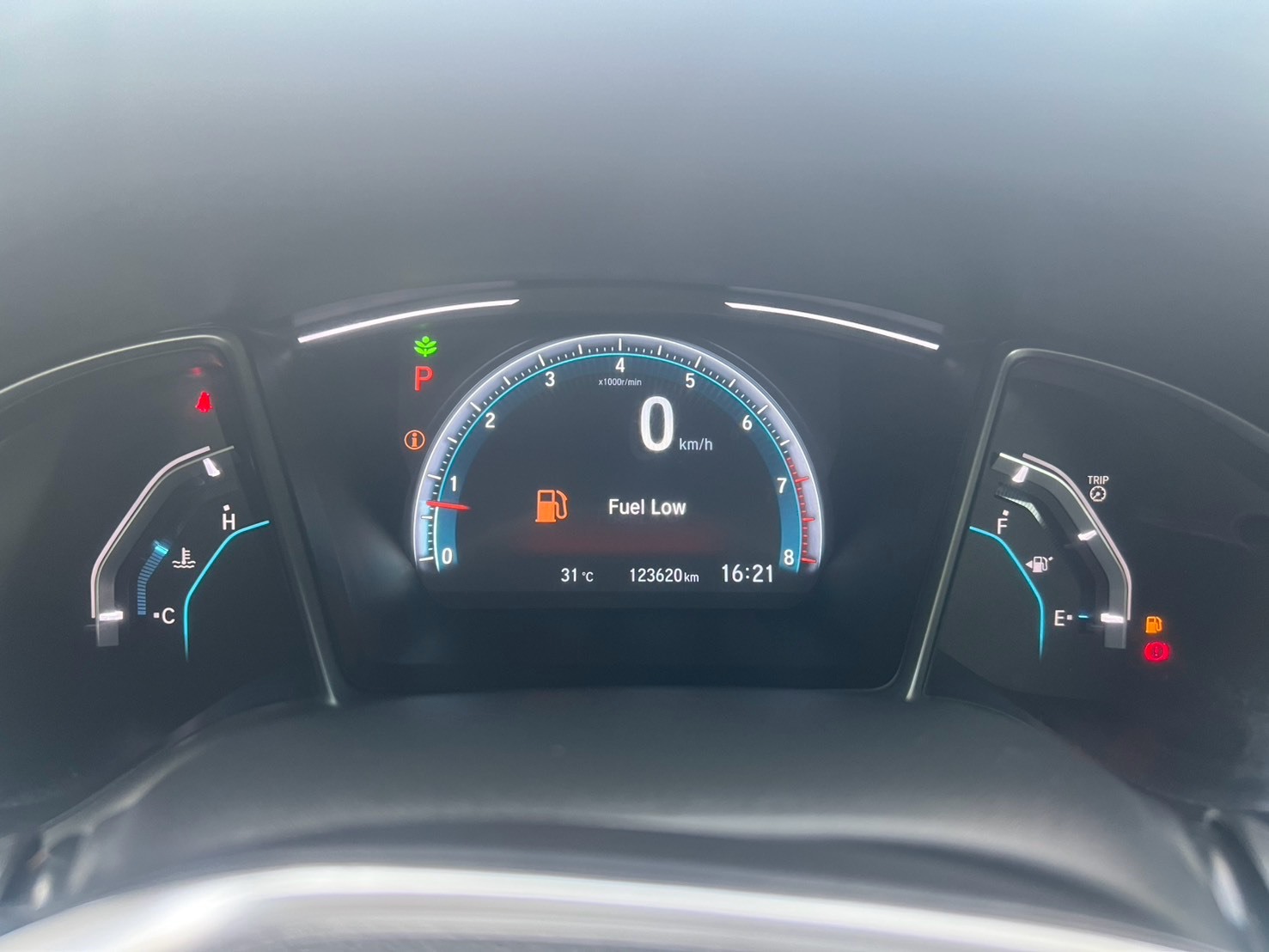 Car image 22