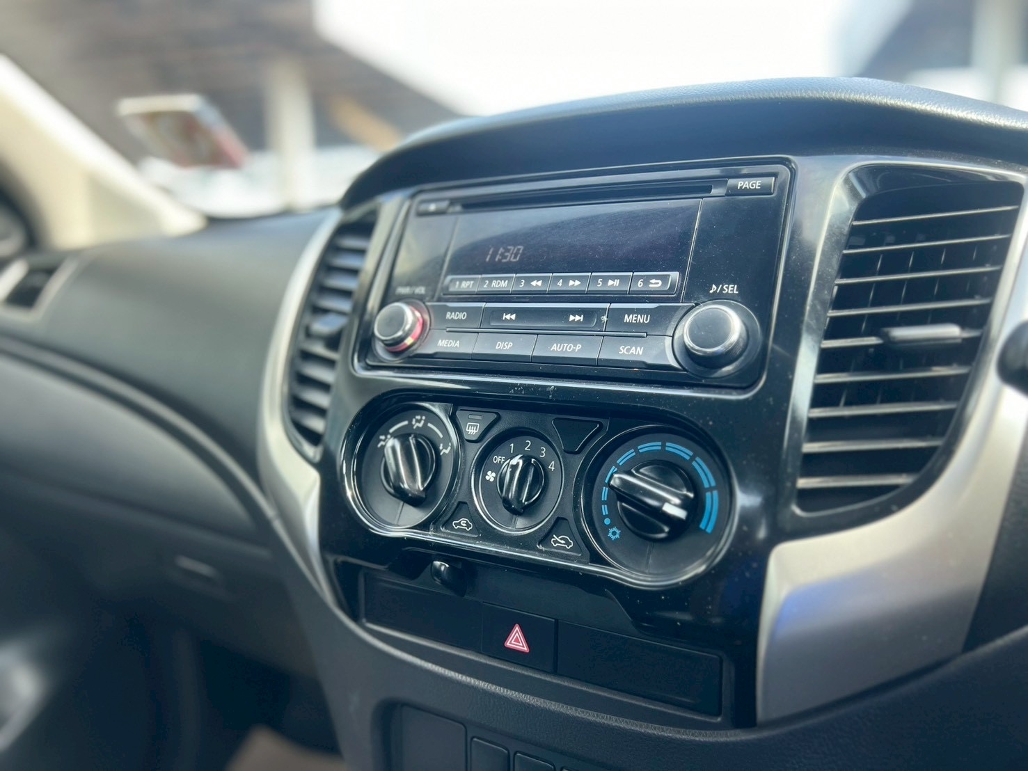Car image 20