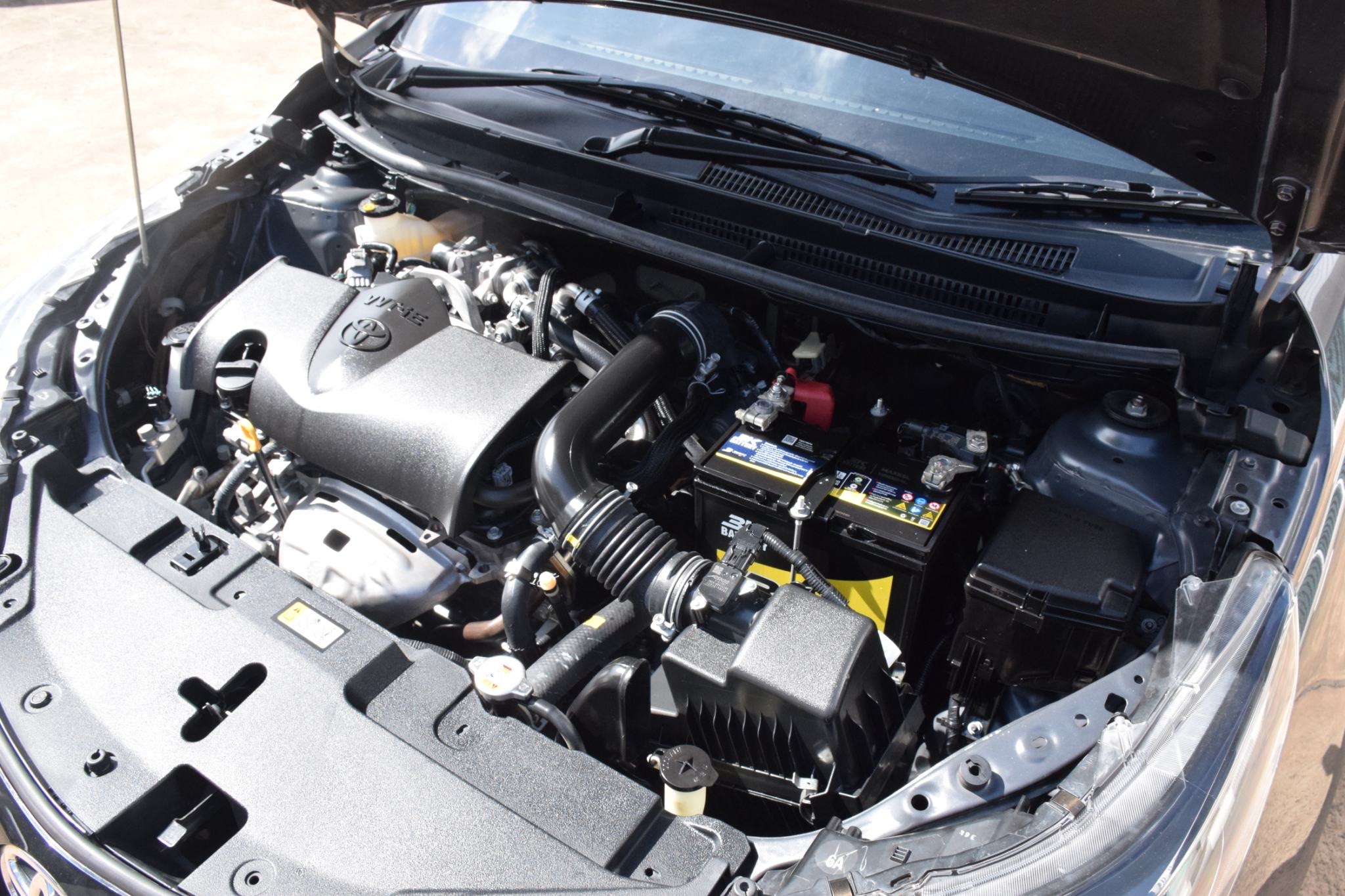 Car image 4