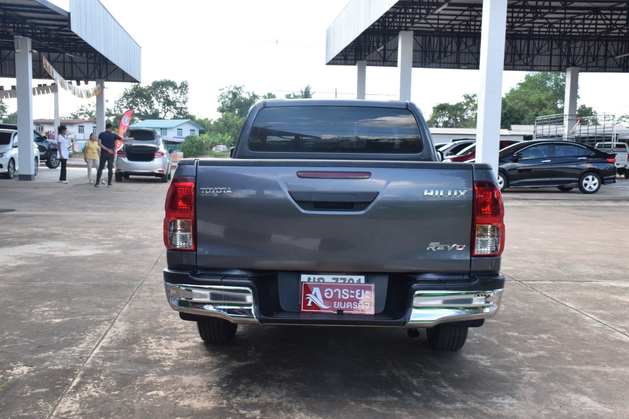 Car image 7
