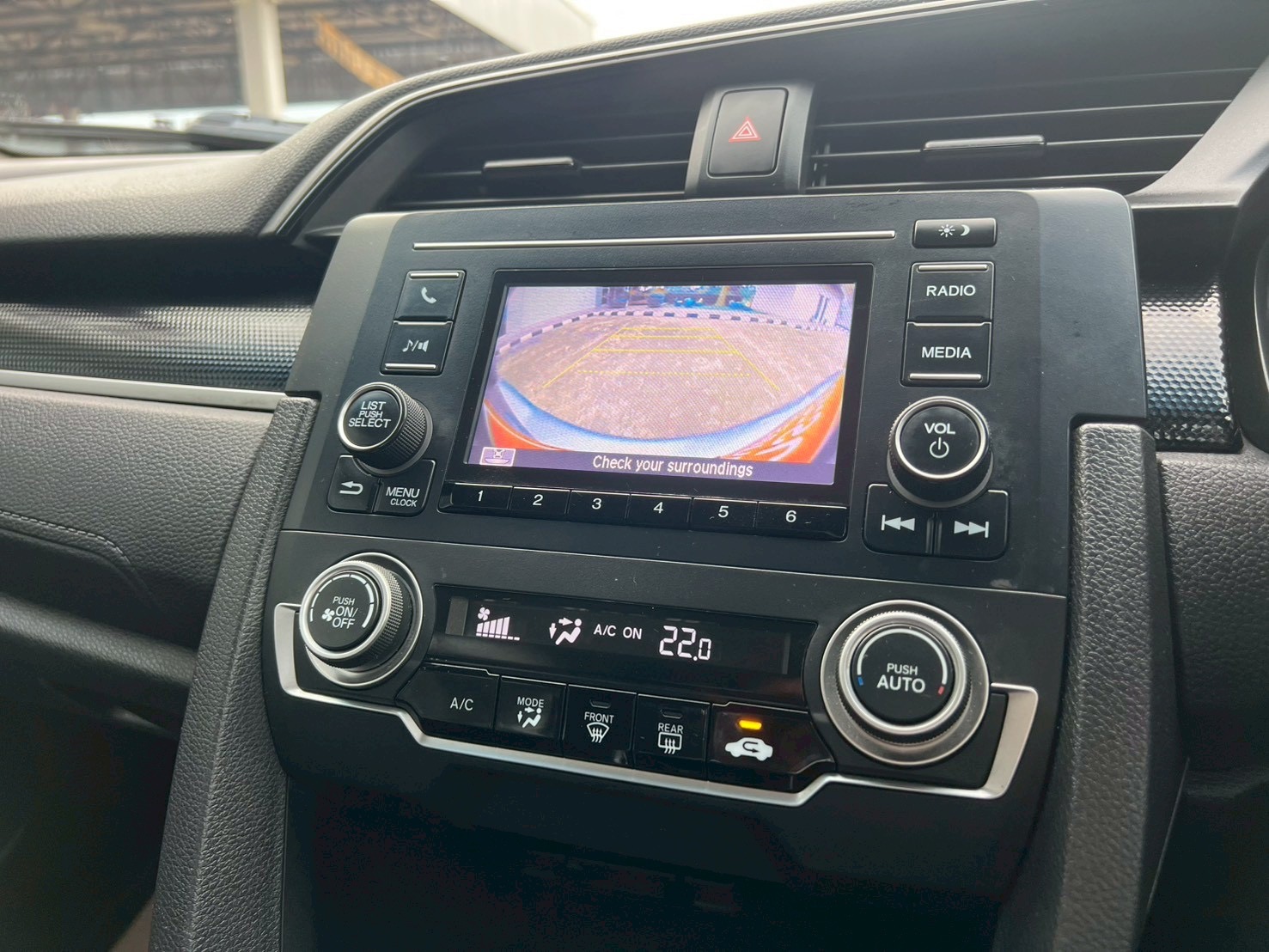 Car image 26