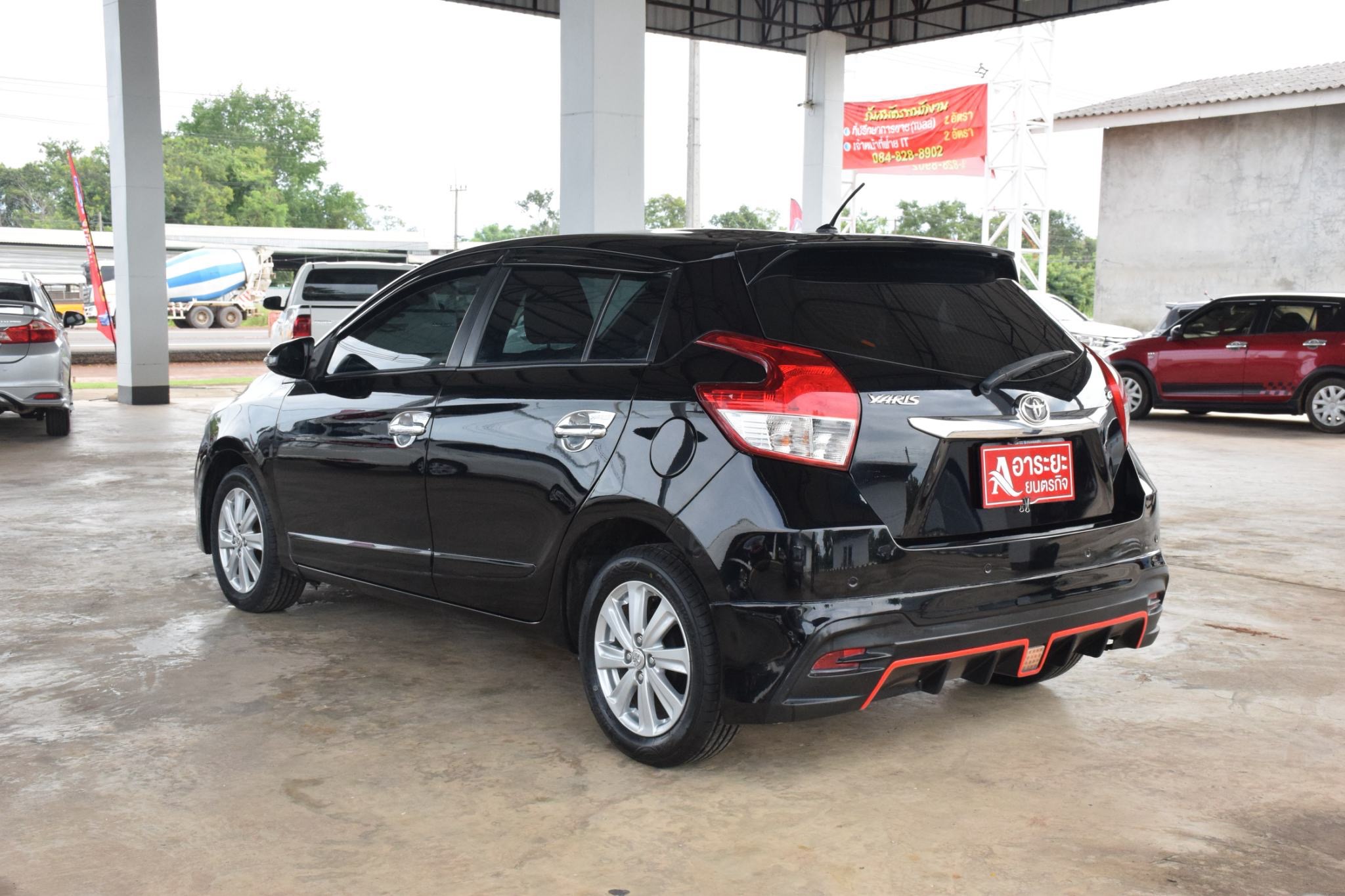 Car image 10
