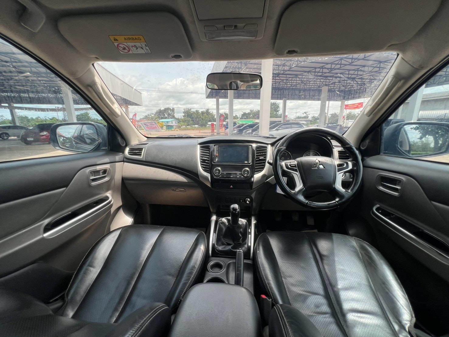 Car image 22