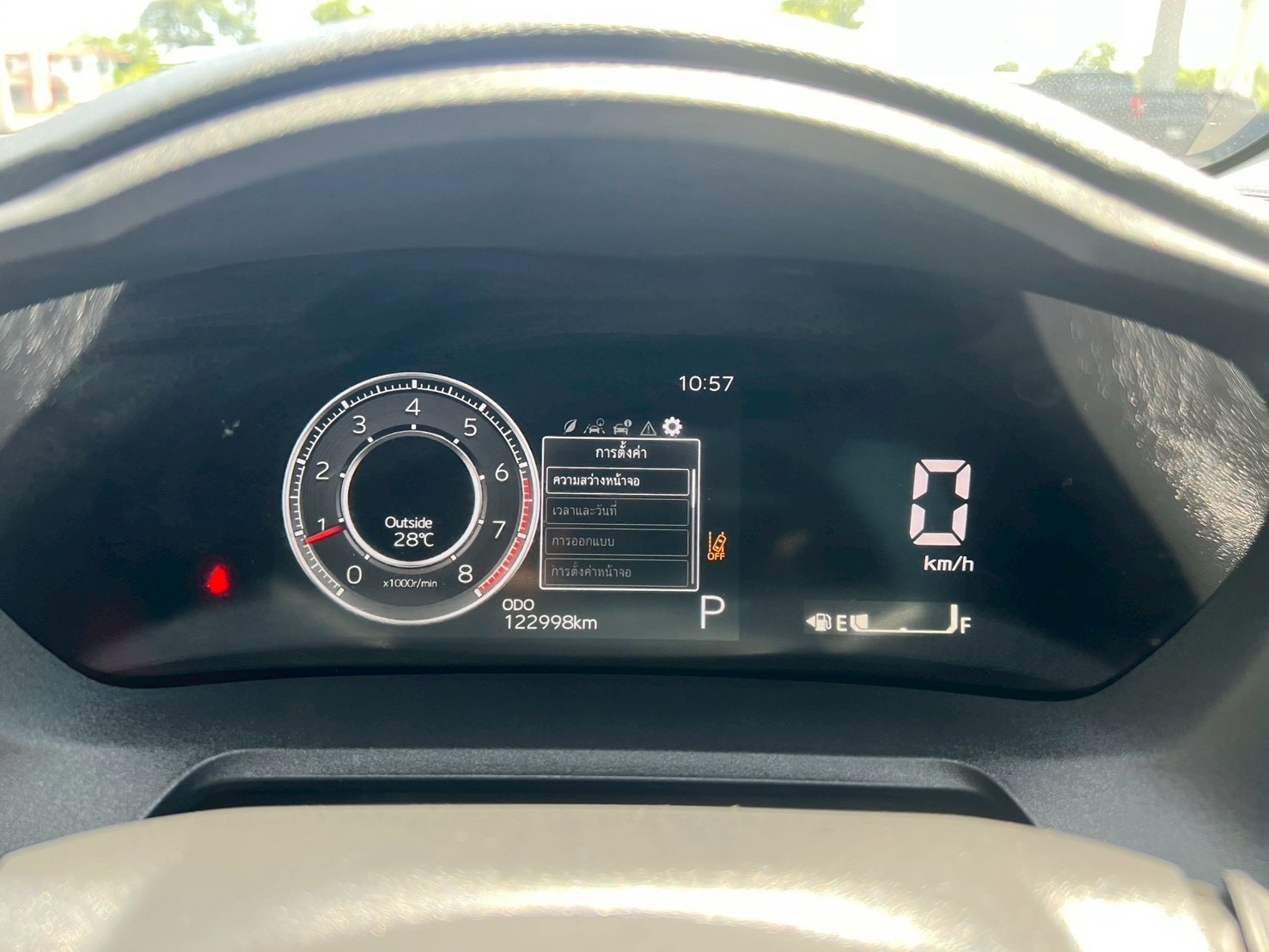 Car image 19