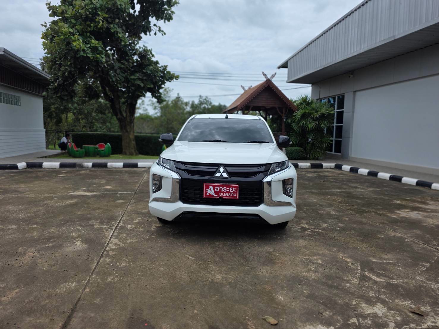 Car image 6