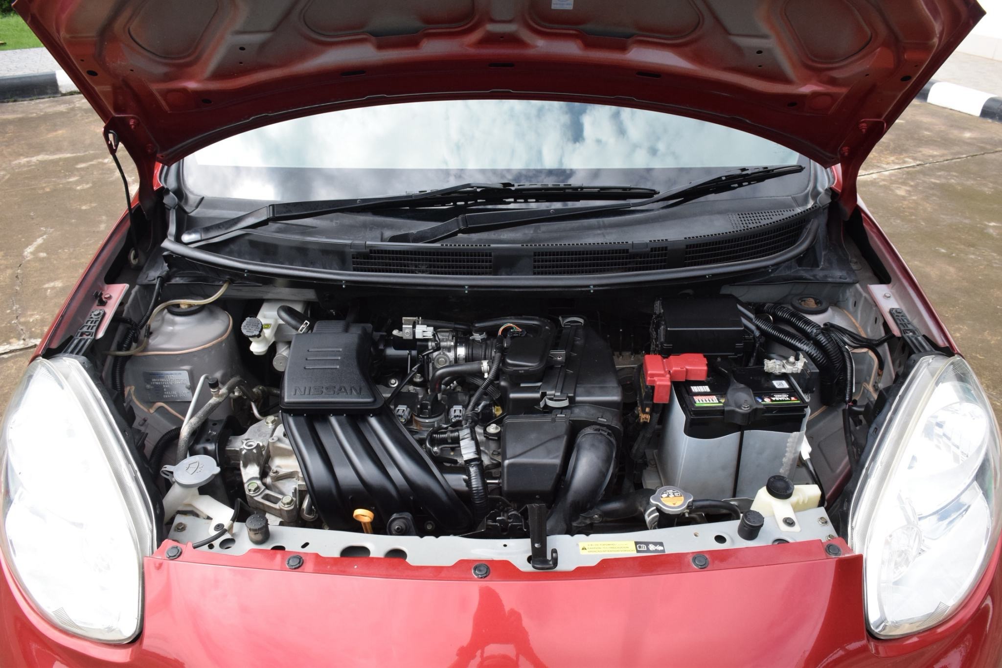 Car image 2