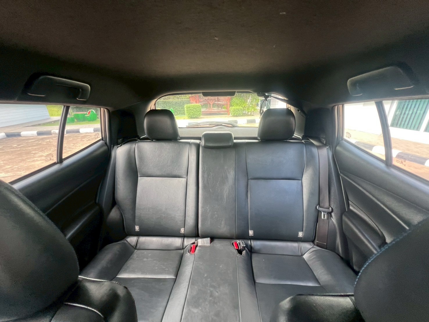 Car image 24