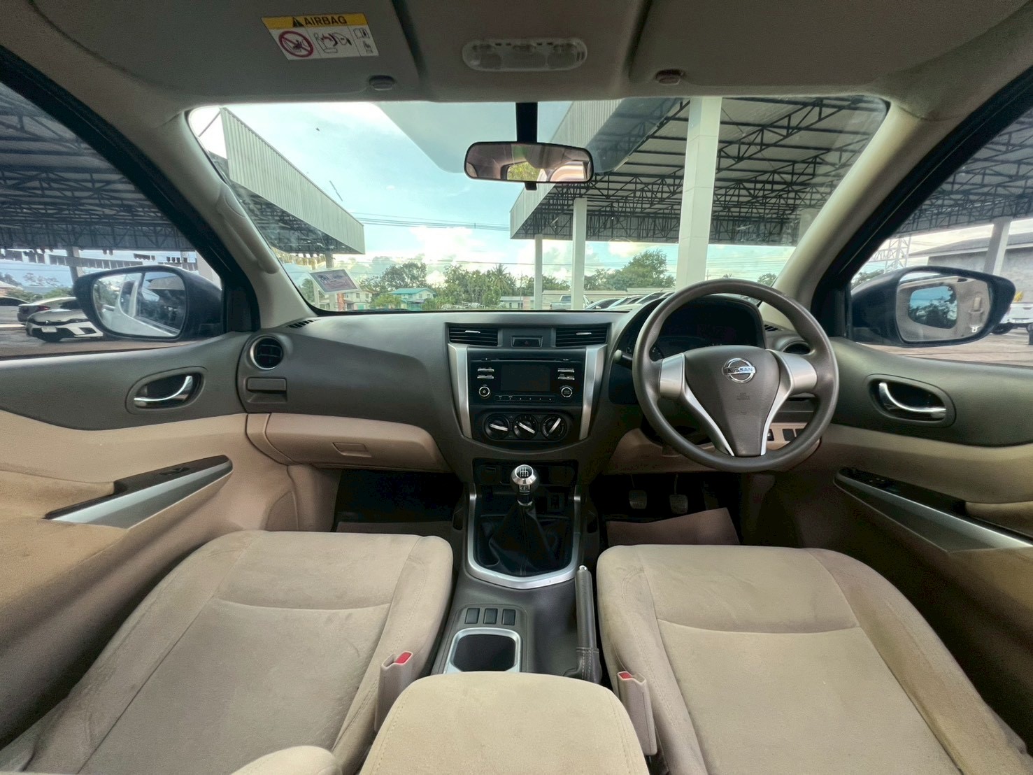 Car image 20