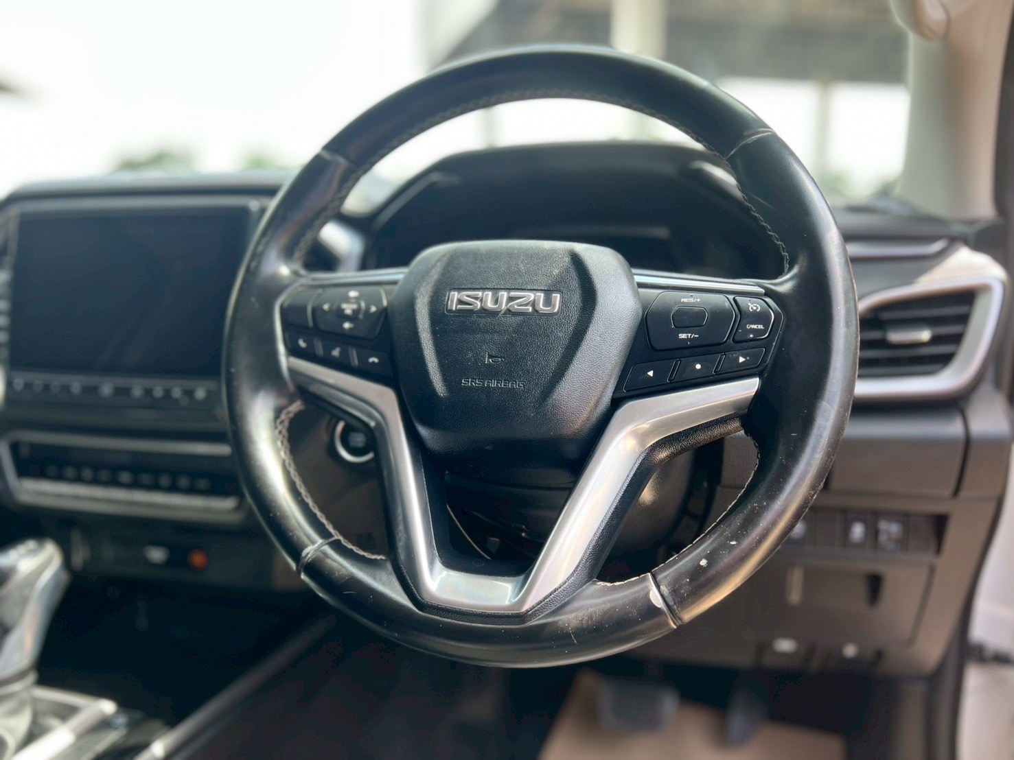 Car image 22