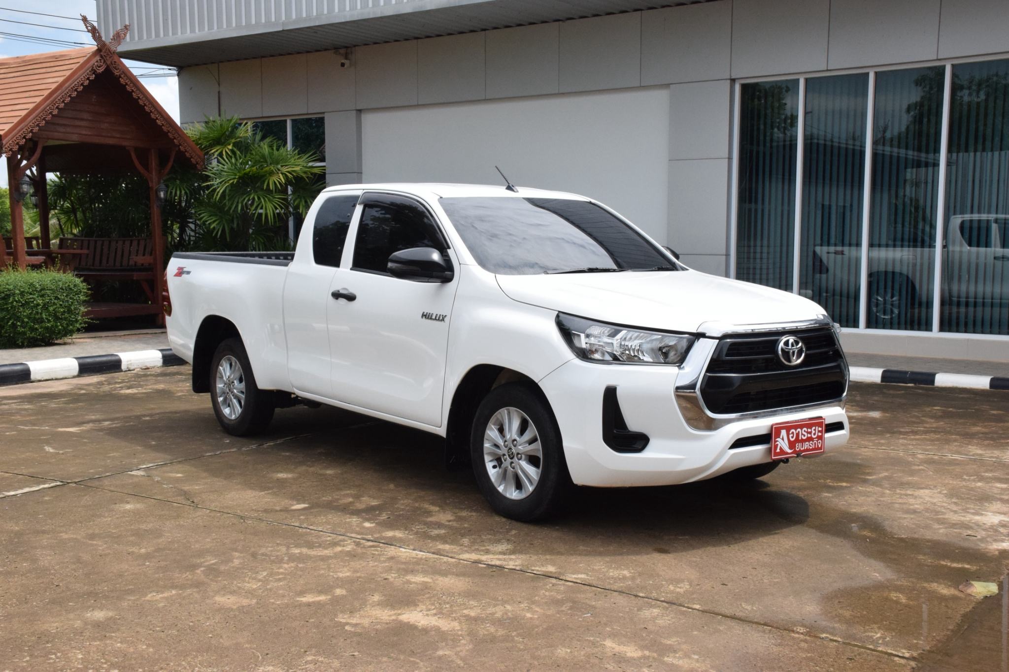 Car image 7