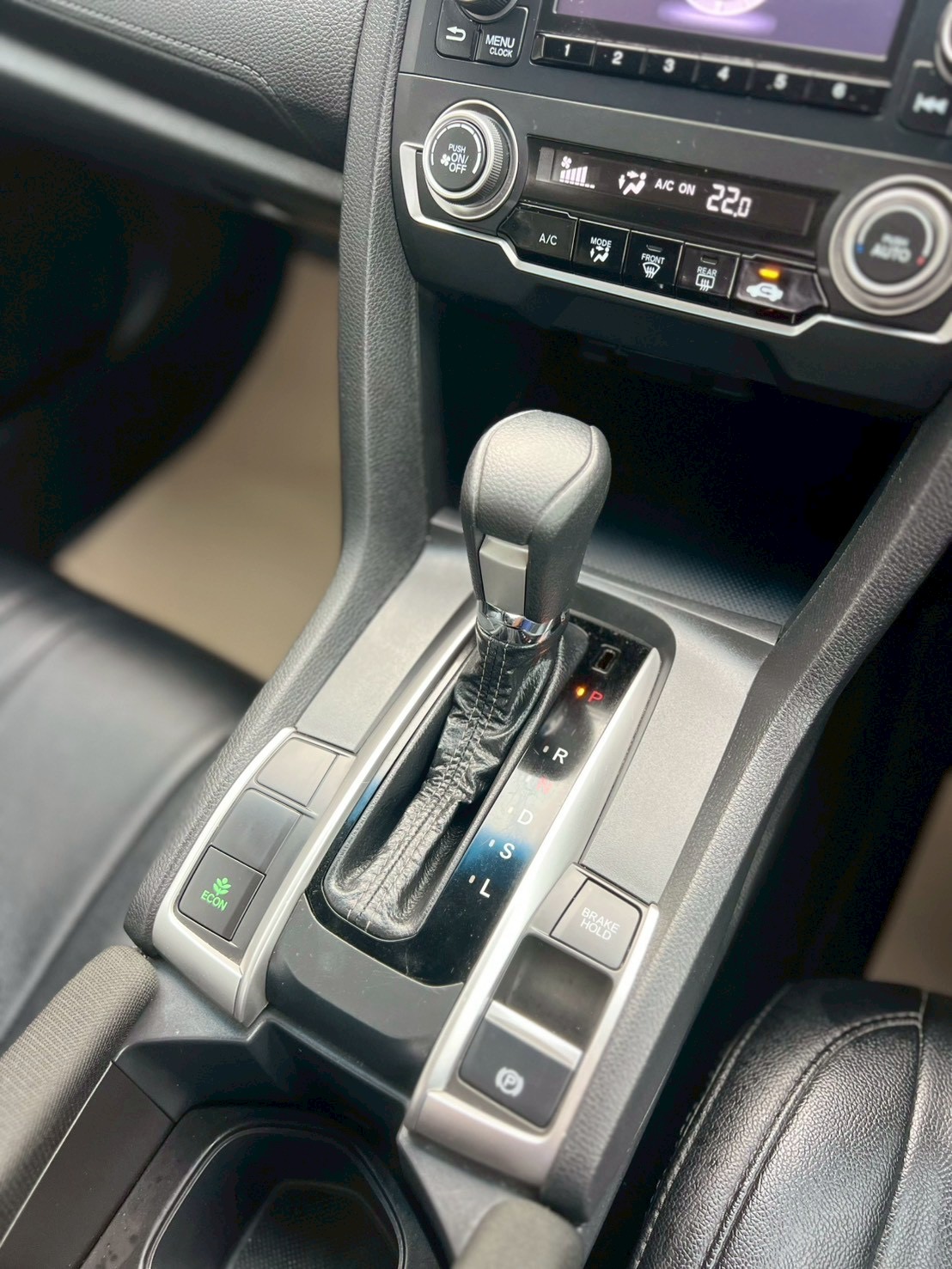 Car image 20