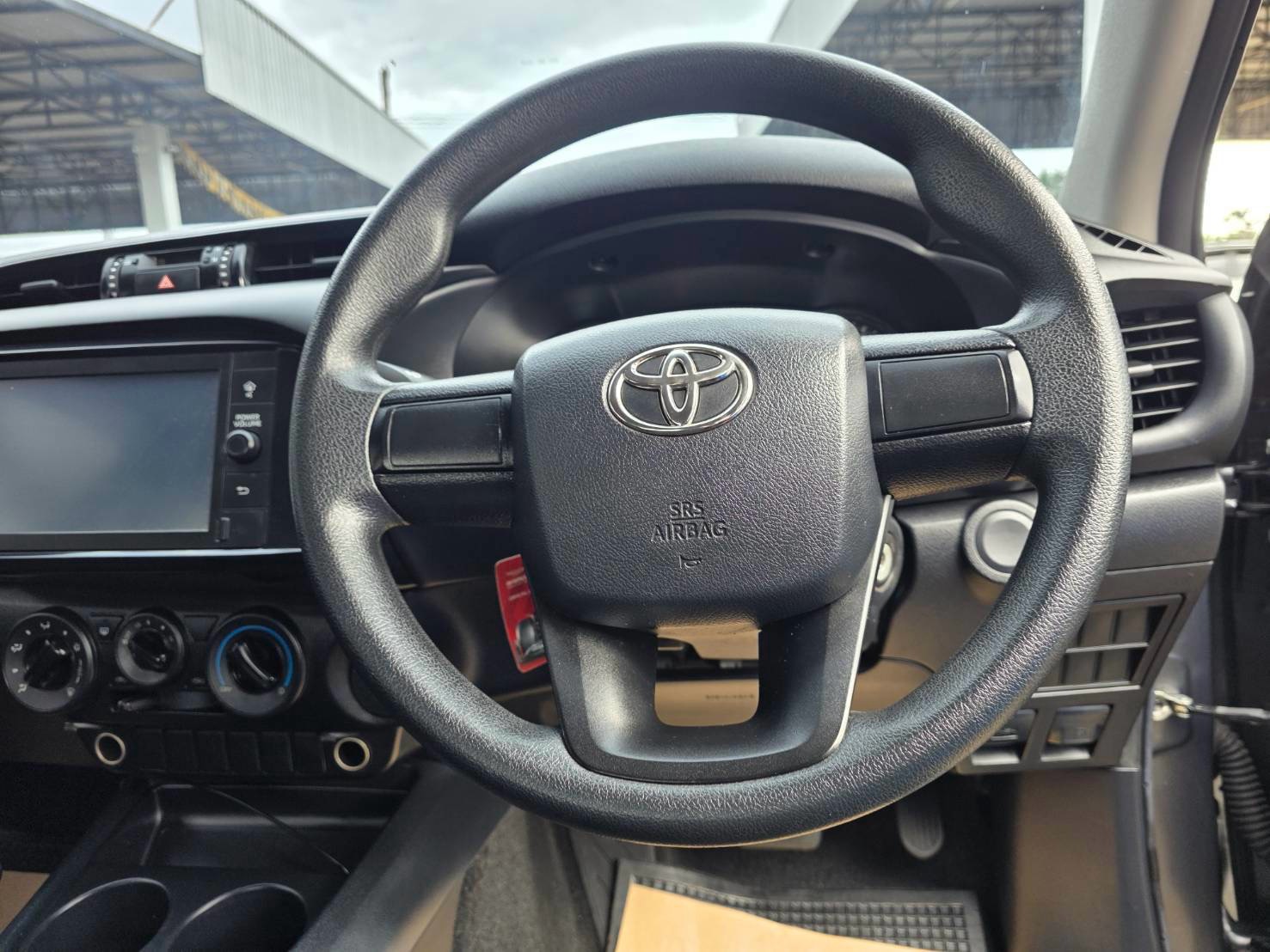Car image 20
