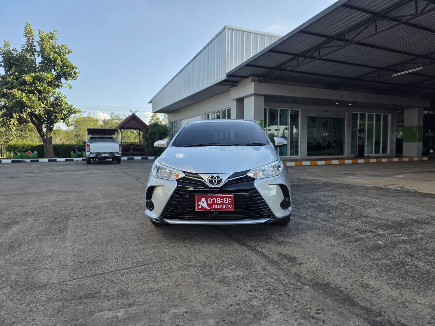 Car image 6