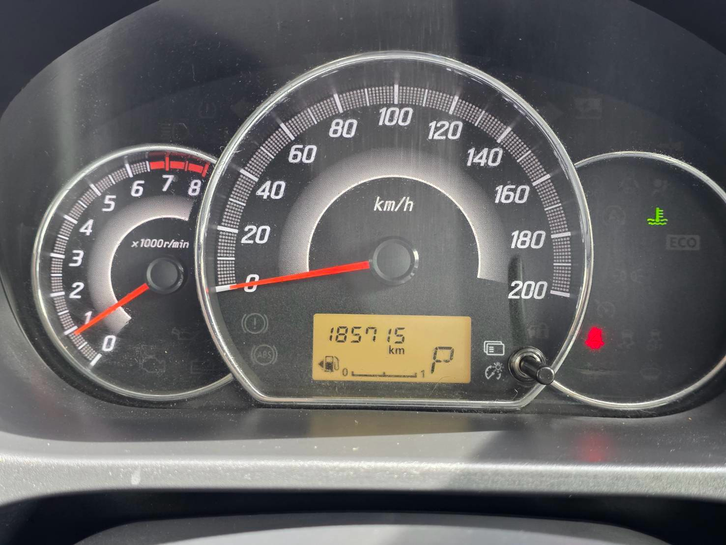 Car image 19