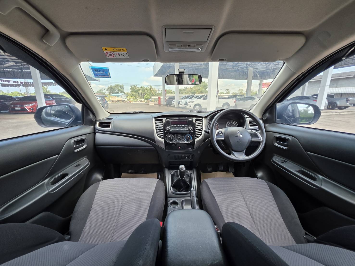 Car image 20