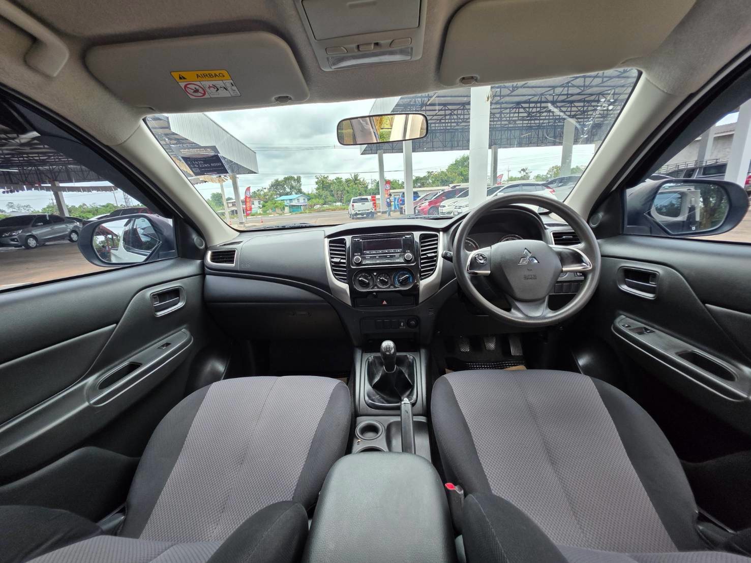 Car image 23