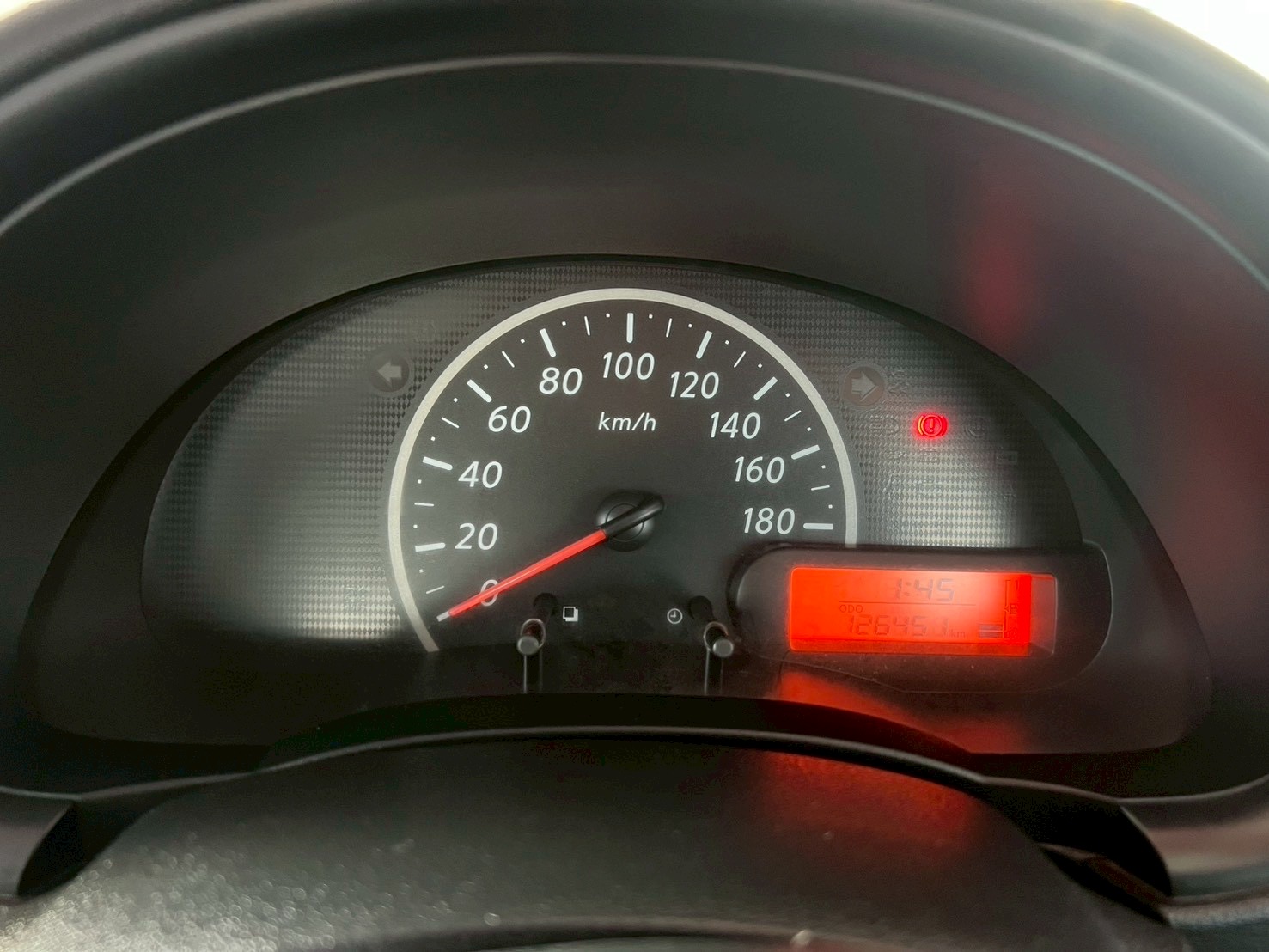 Car image 17