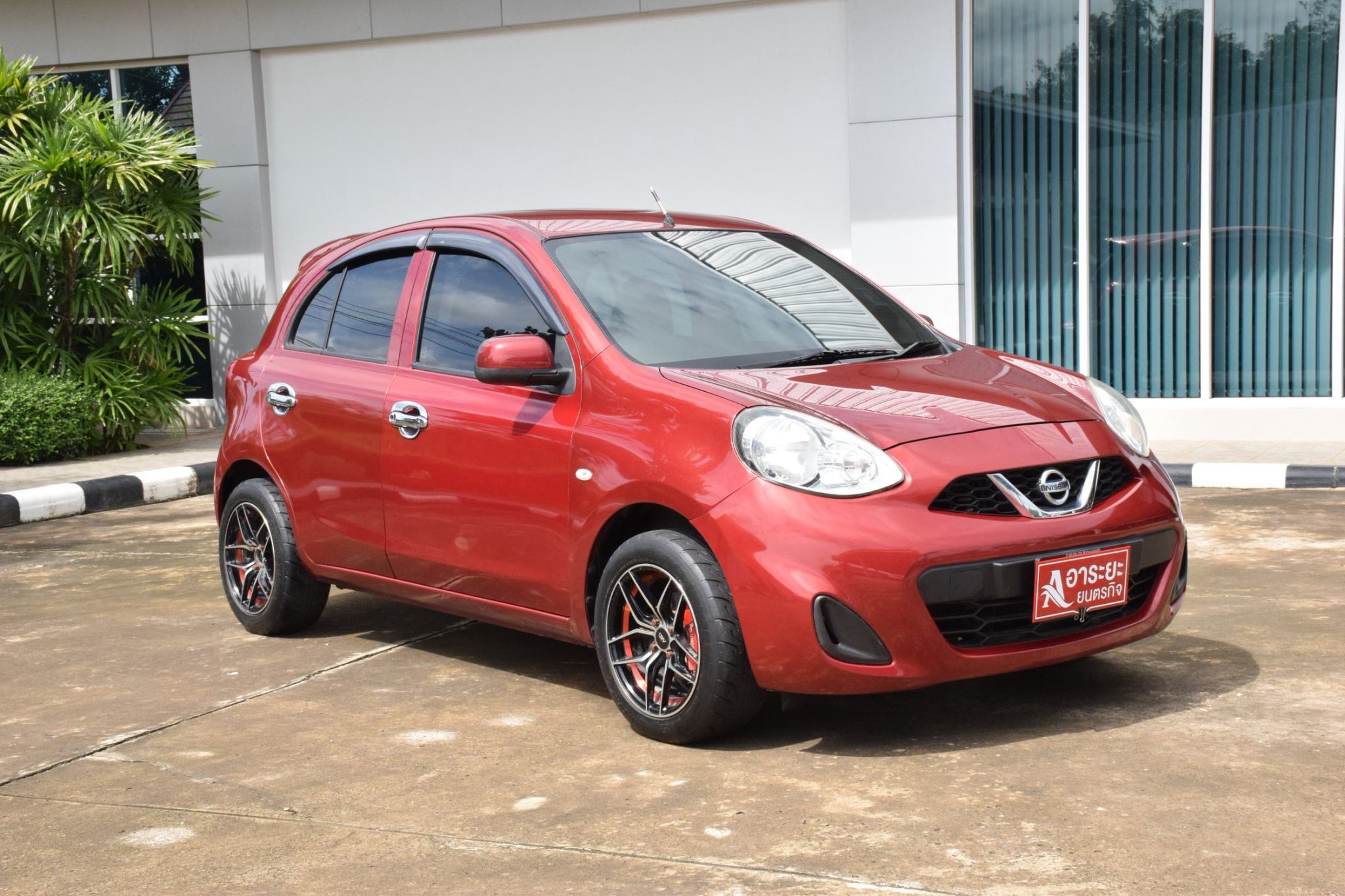 Car image 7