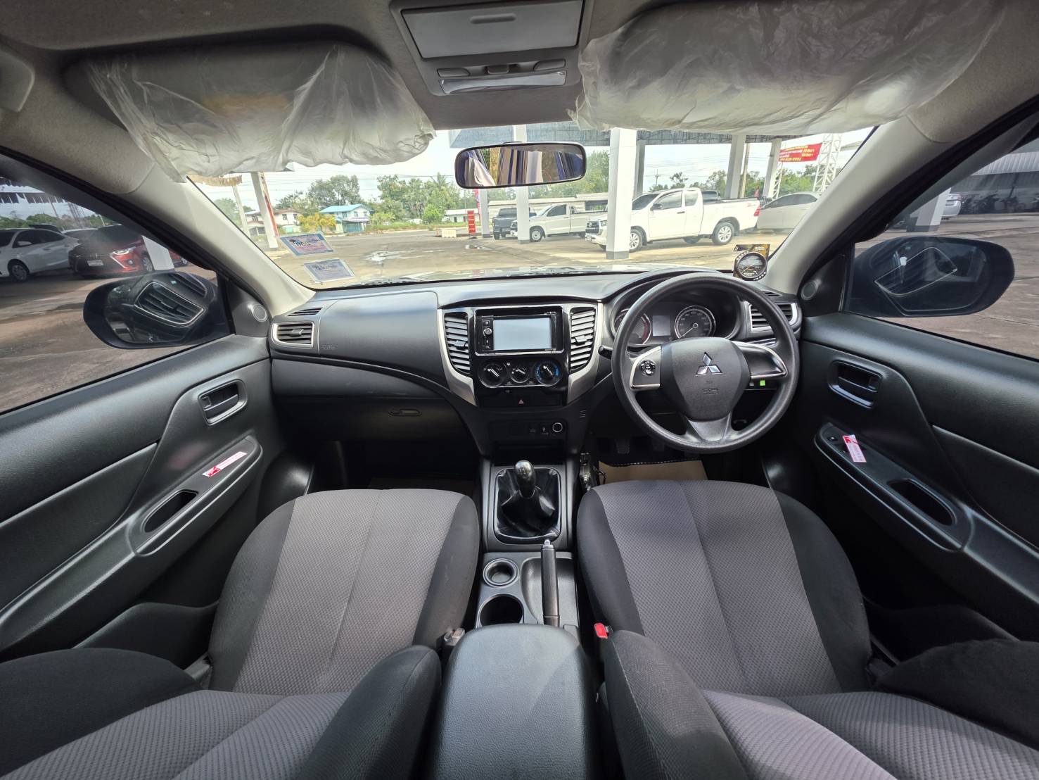 Car image 21