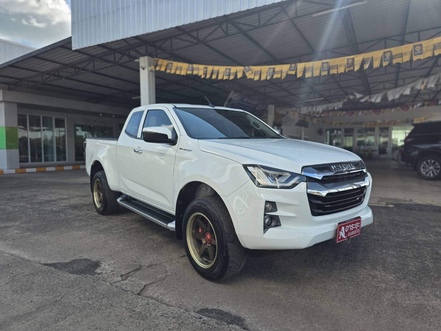 Car image 7