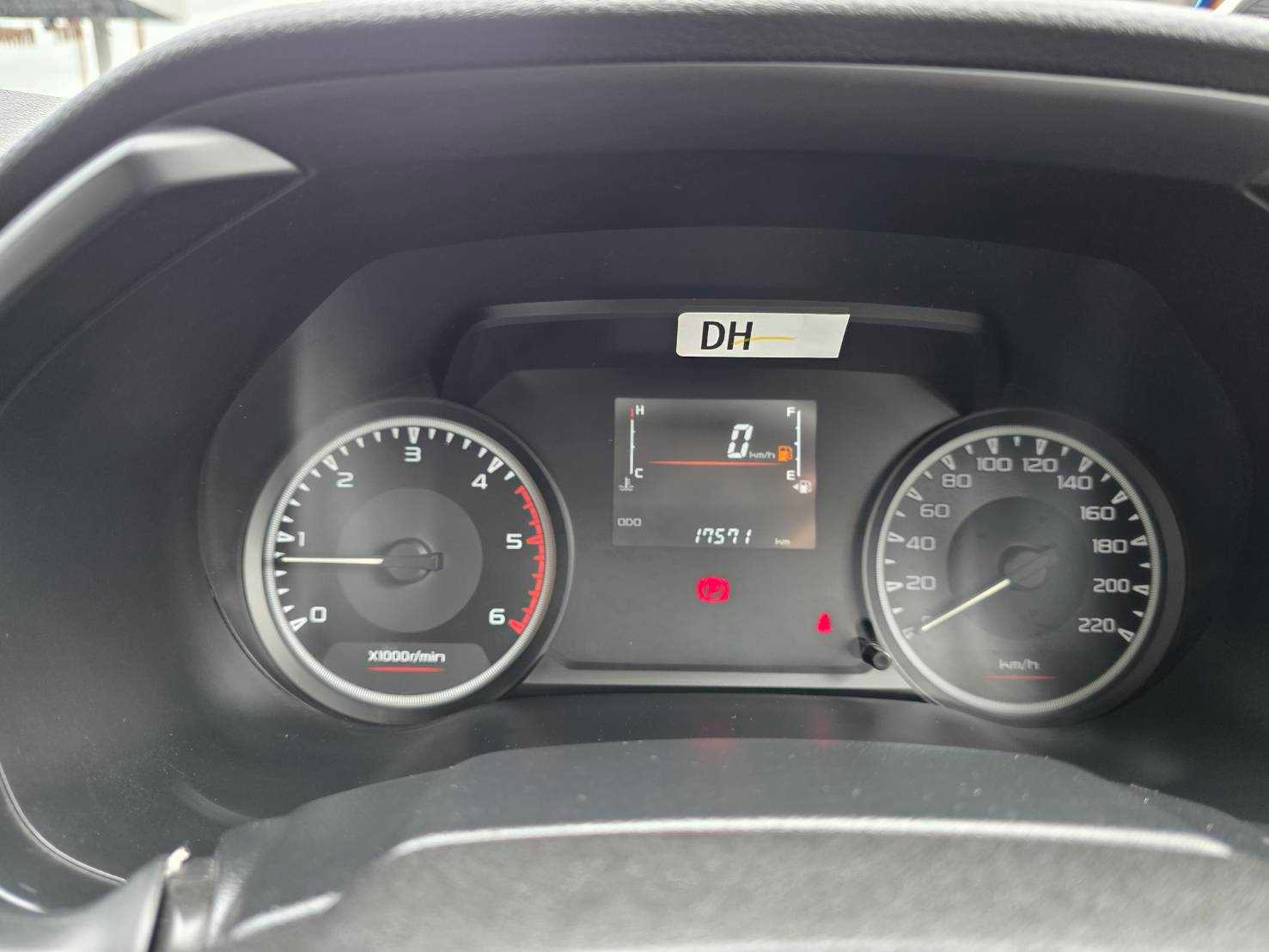Car image 21
