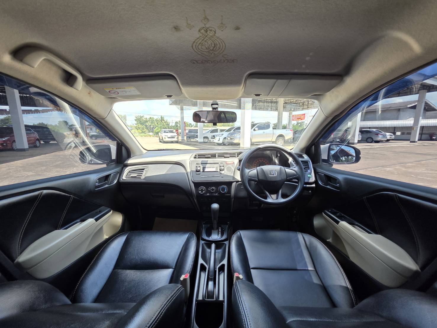 Car image 22