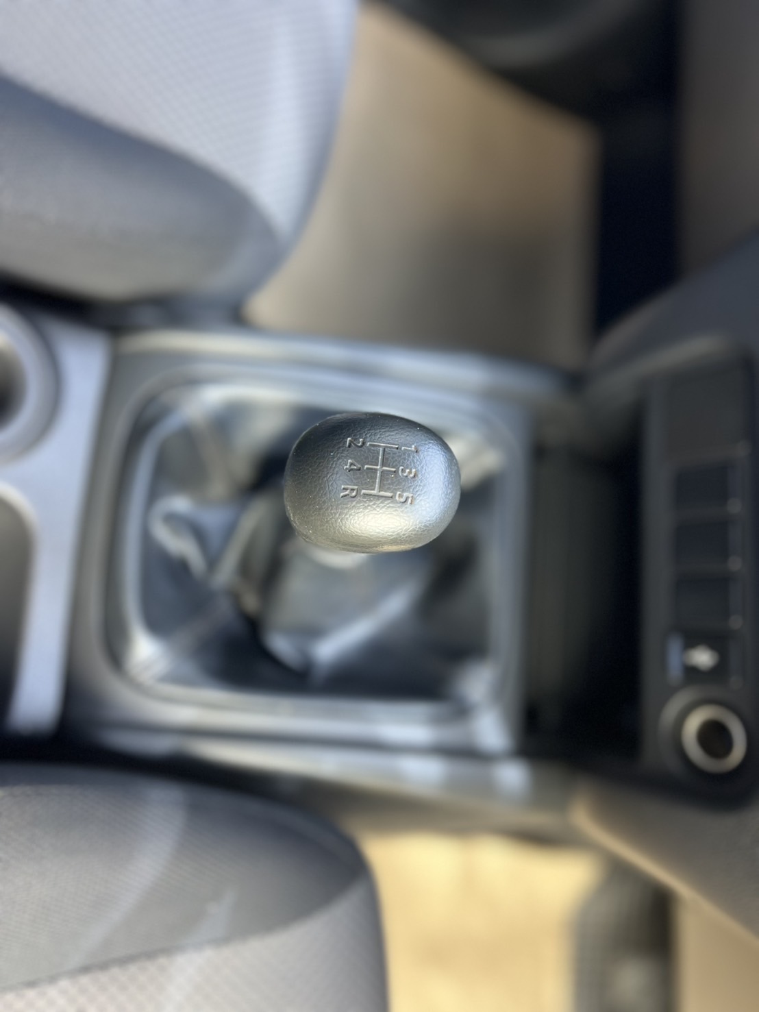 Car image 23