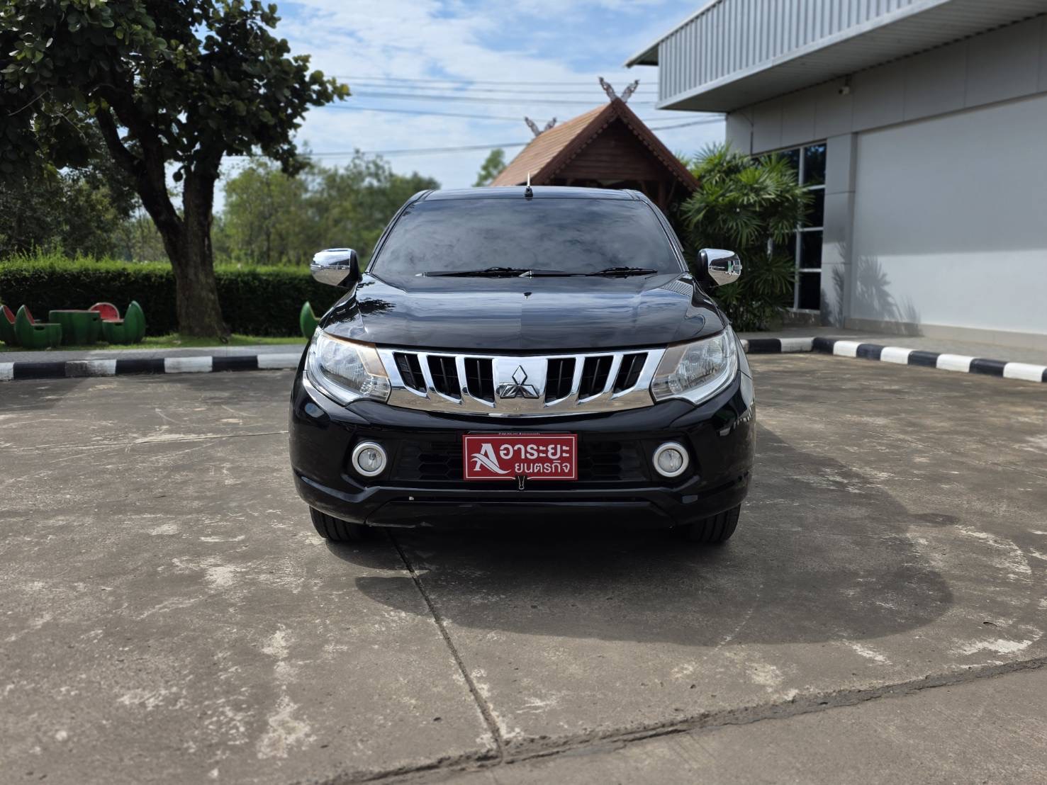 Car image 6