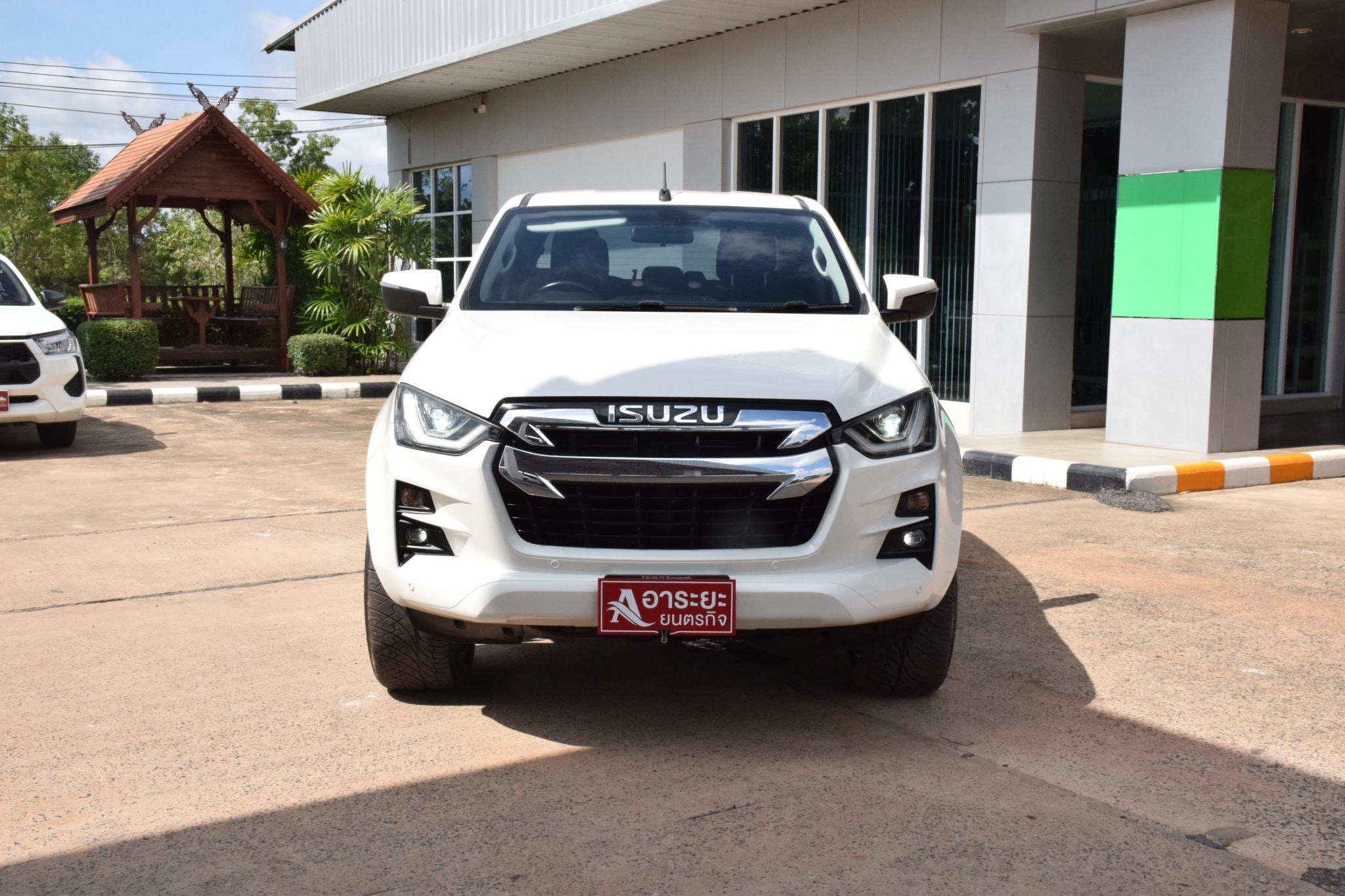 Car image 6