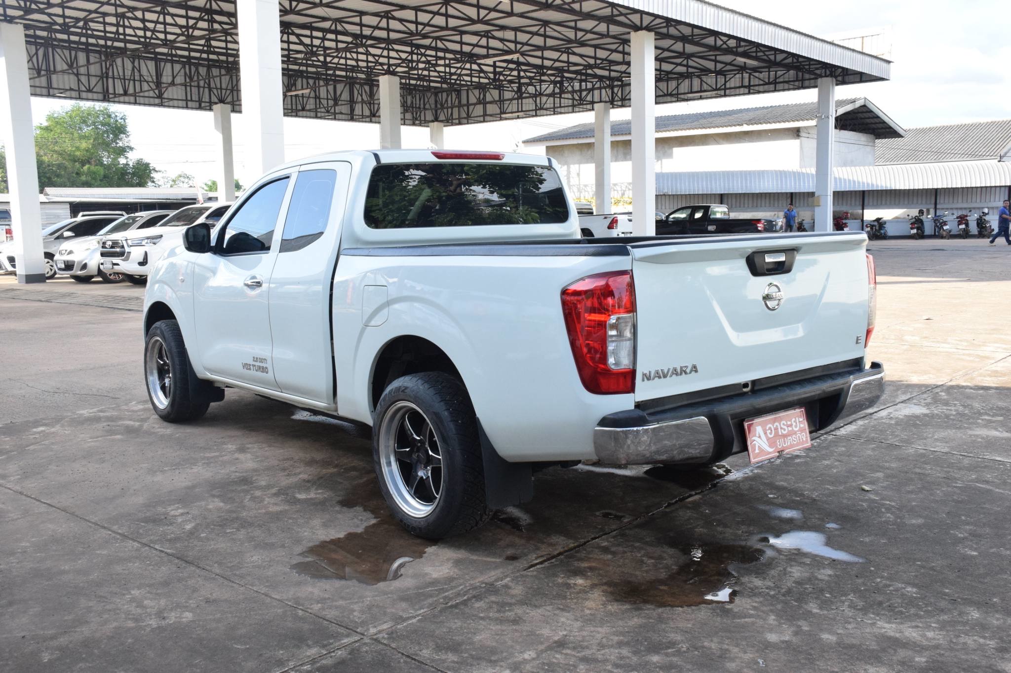 Car image 10