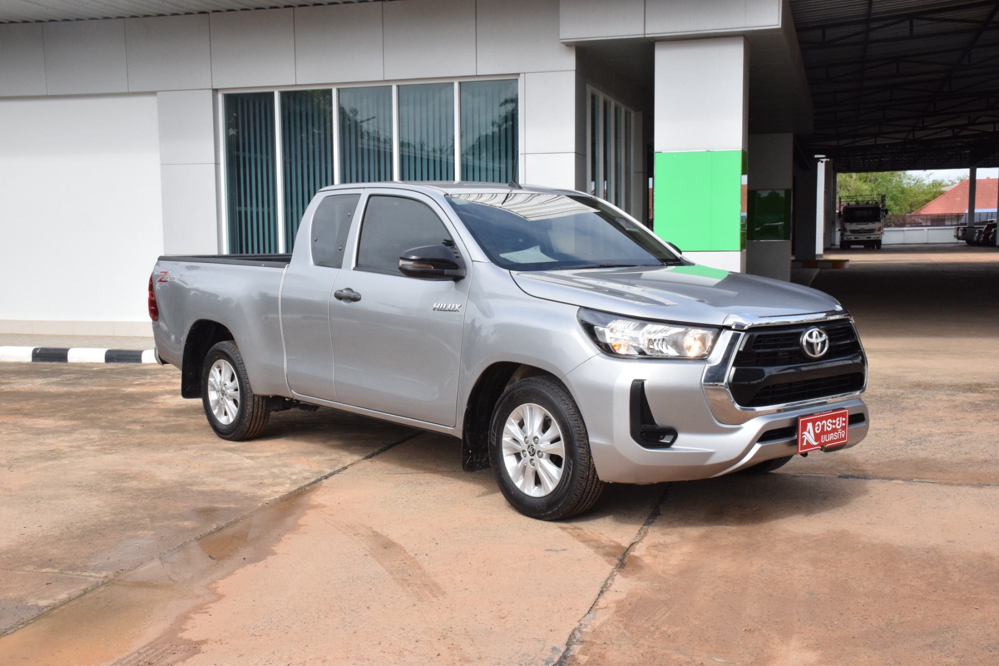 Car image 7