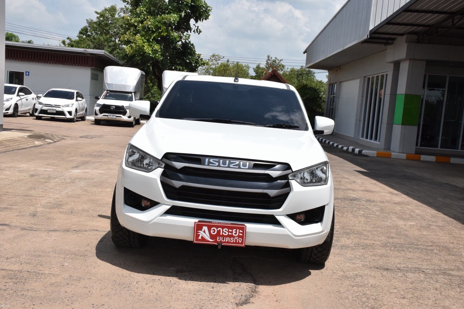 Car image 6