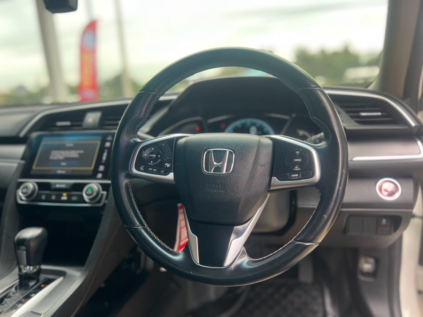 Car image 21