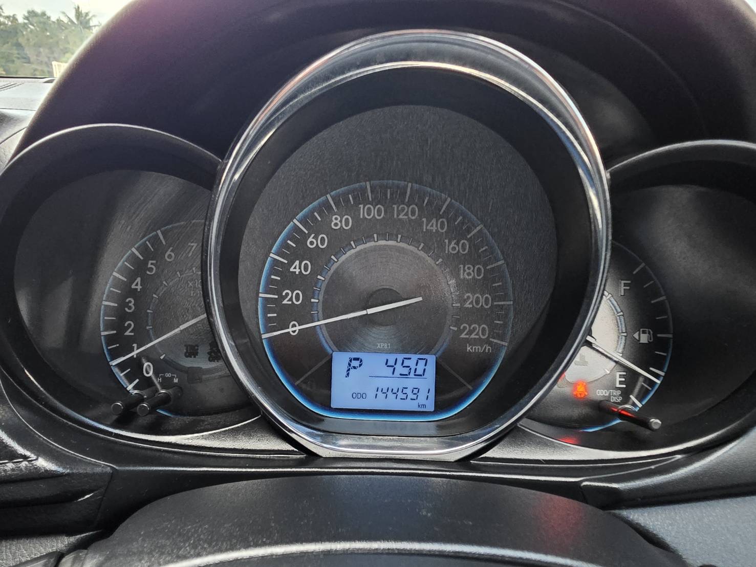 Car image 24