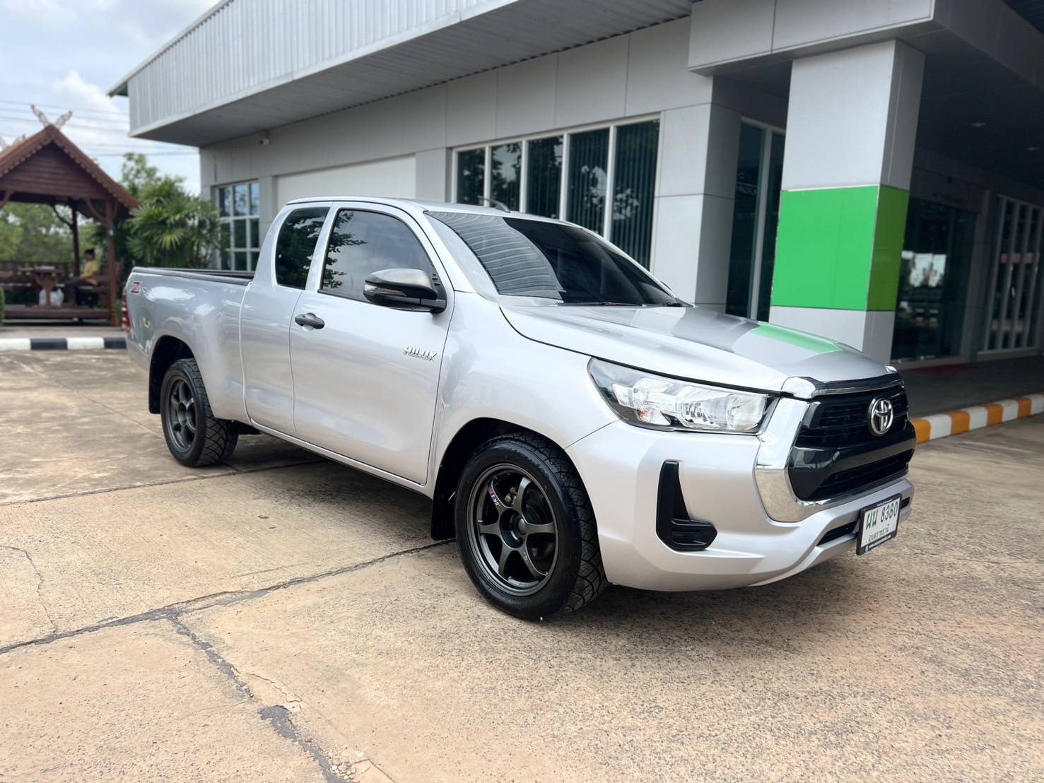 Car image 7