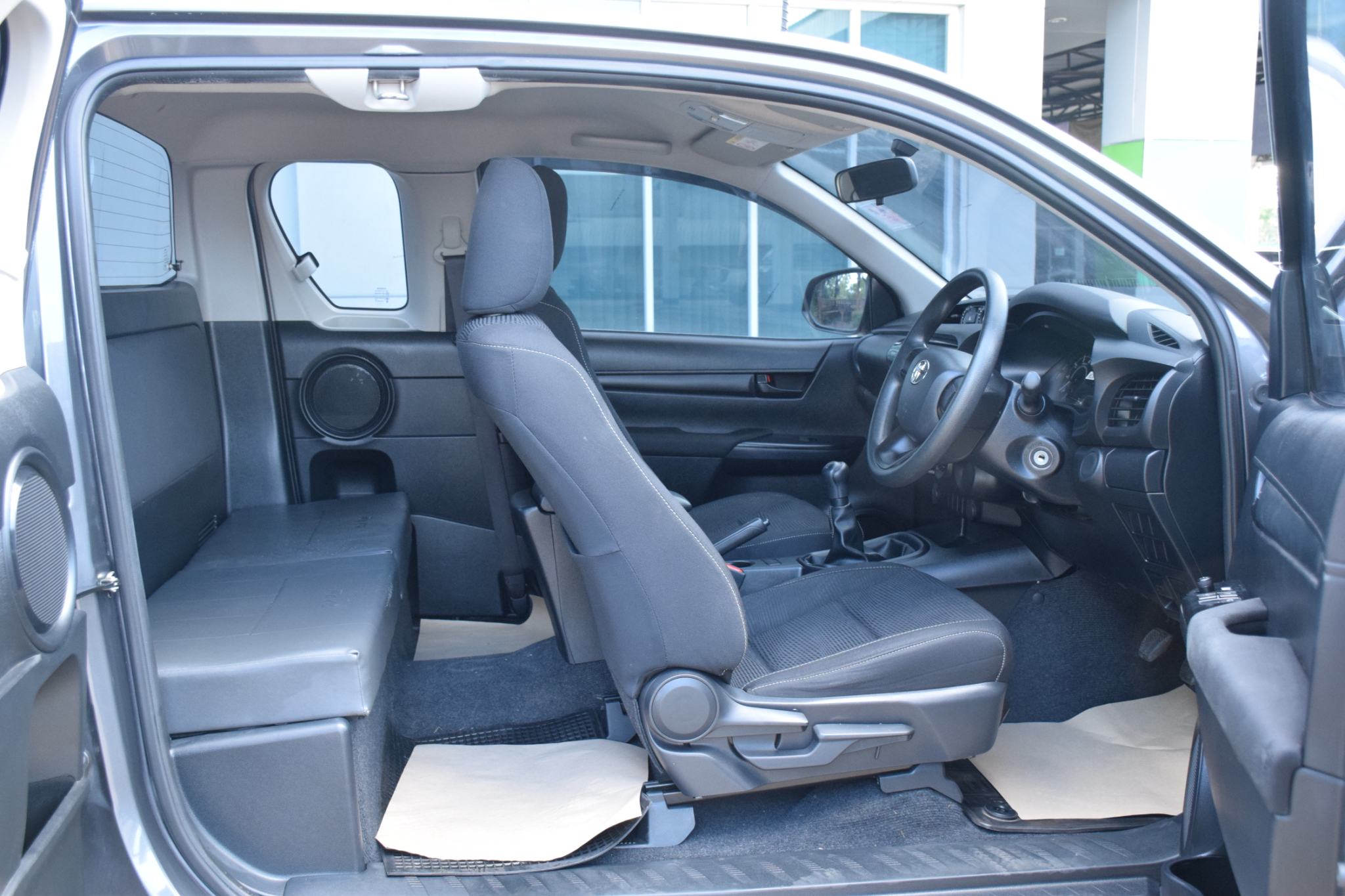 Car image 21
