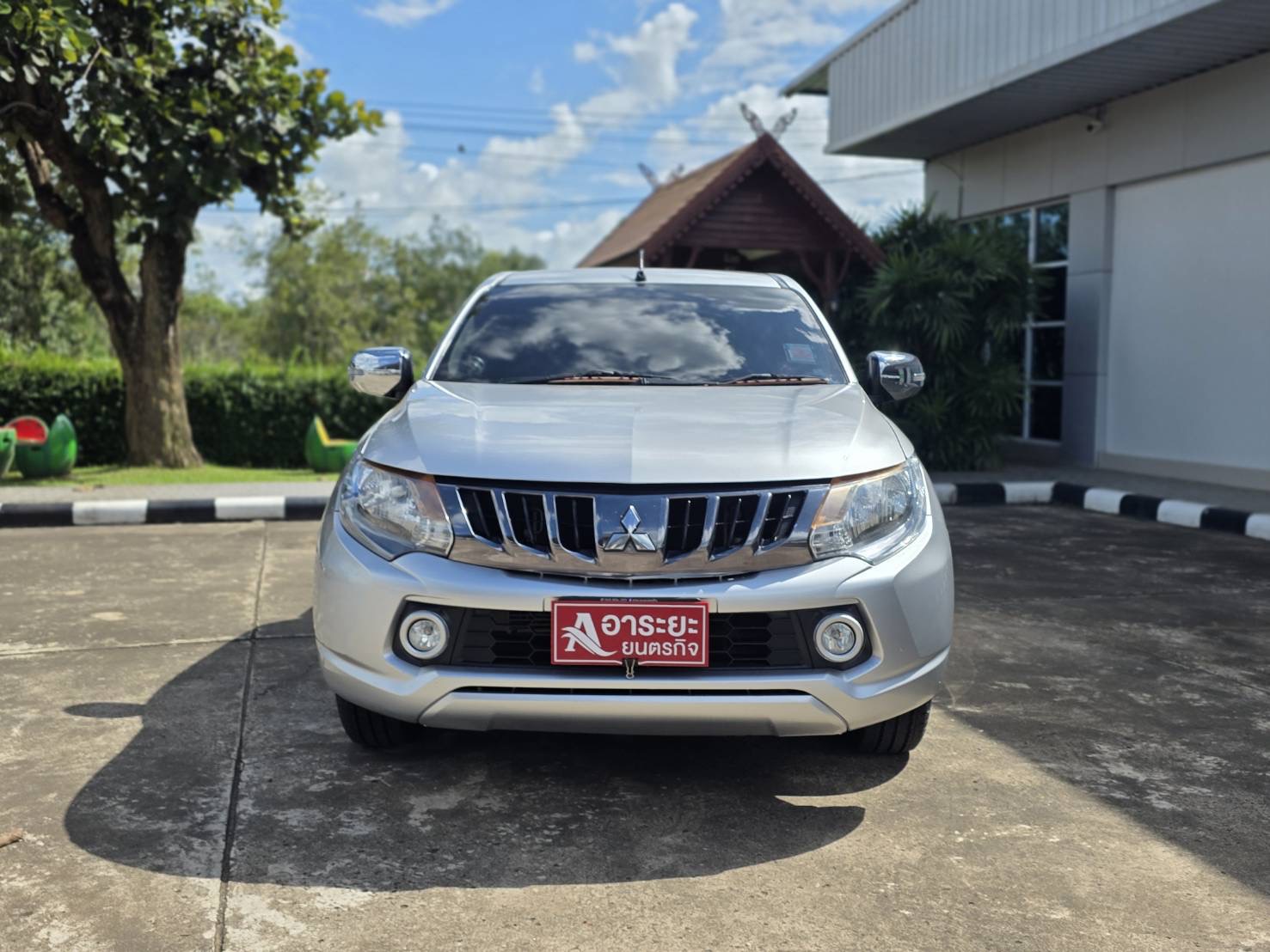 Car image 6