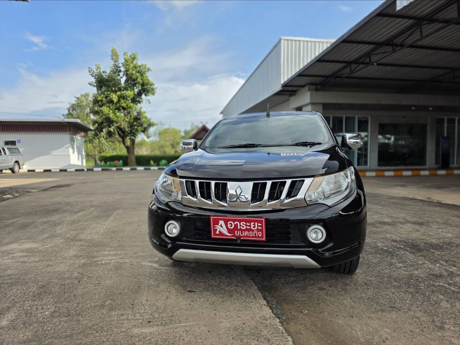 Car image 6