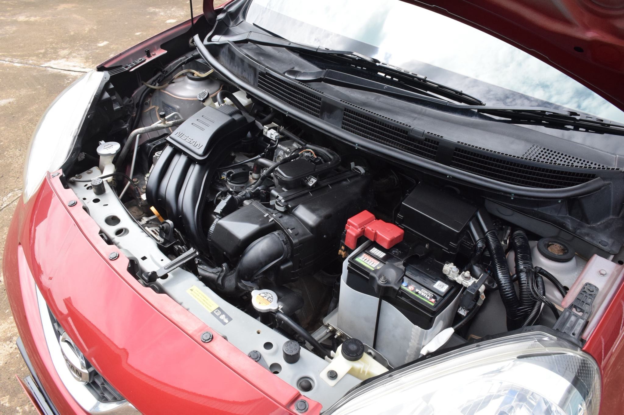Car image 4