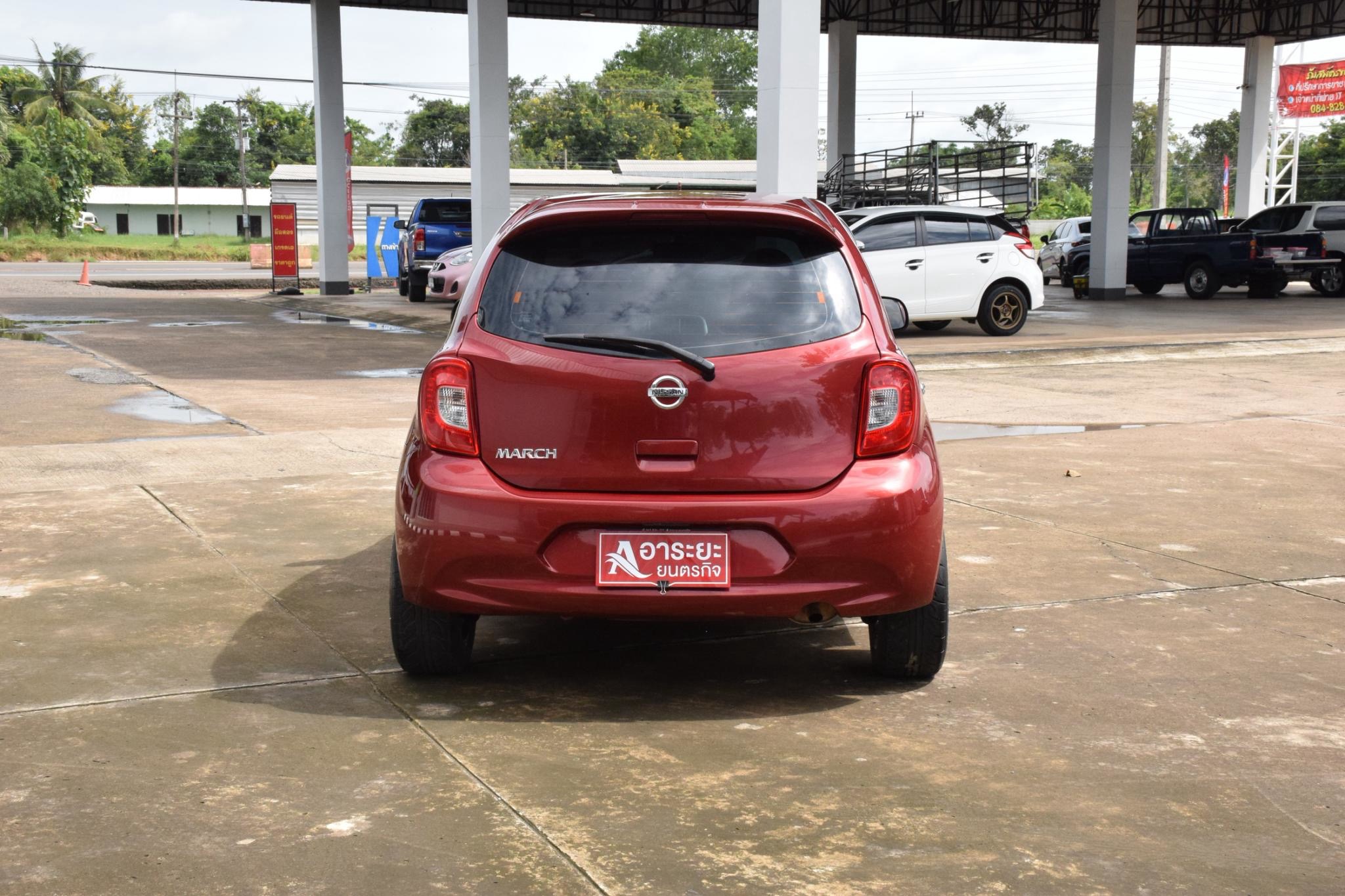 Car image 9
