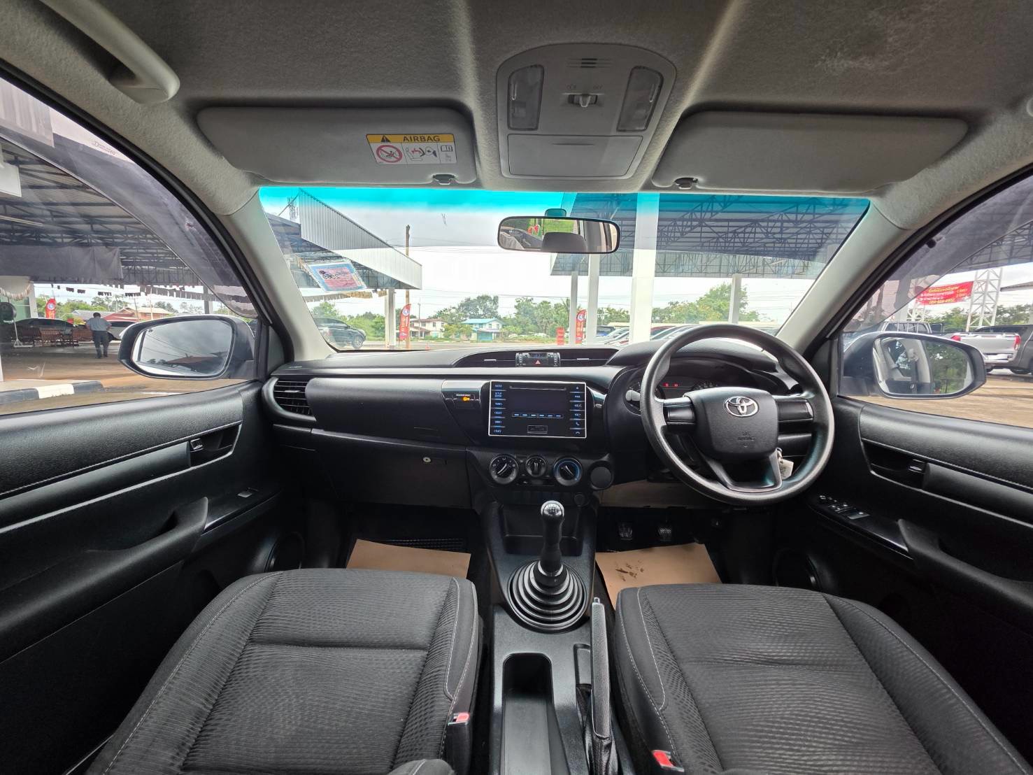 Car image 22