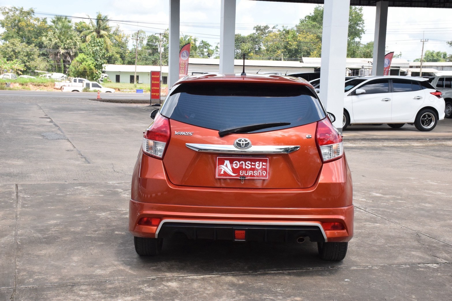 Car image 9