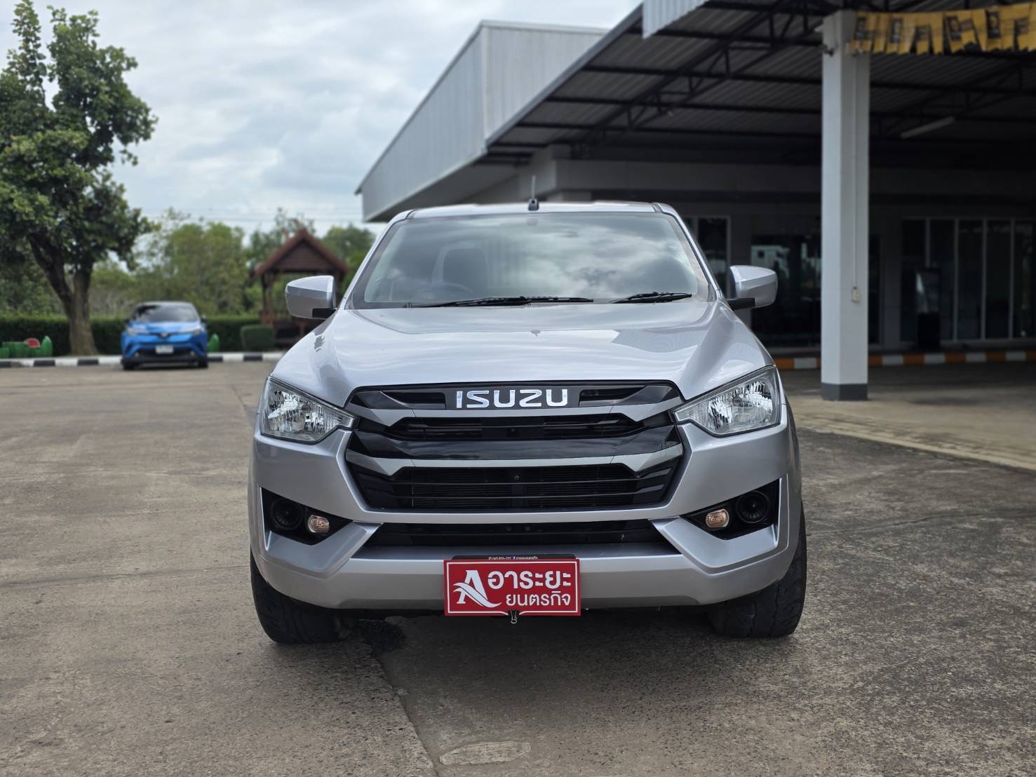 Car image 6