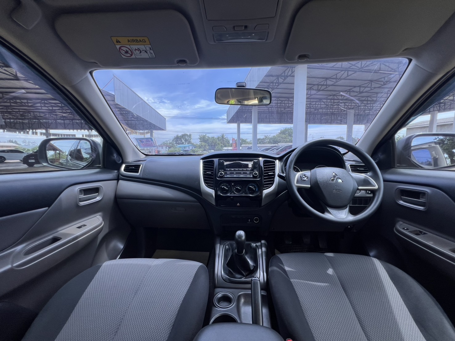 Car image 21