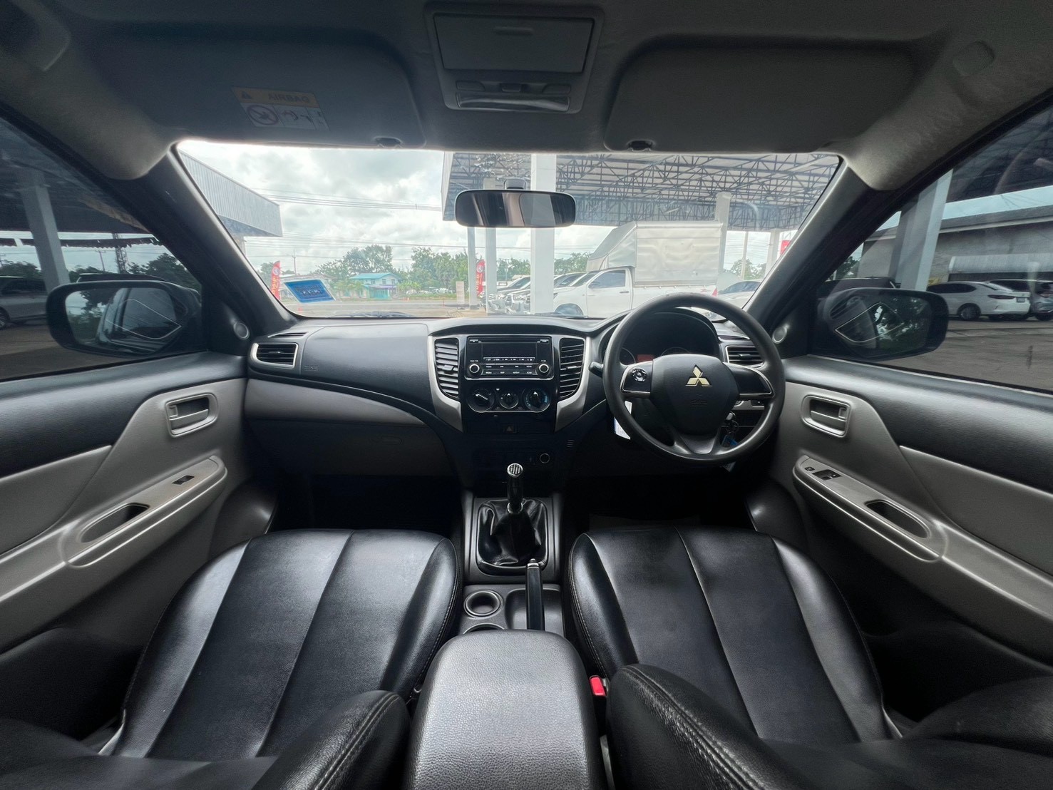 Car image 22