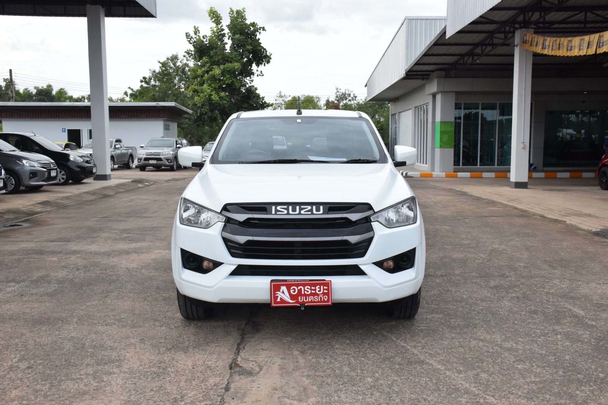 Car image 5